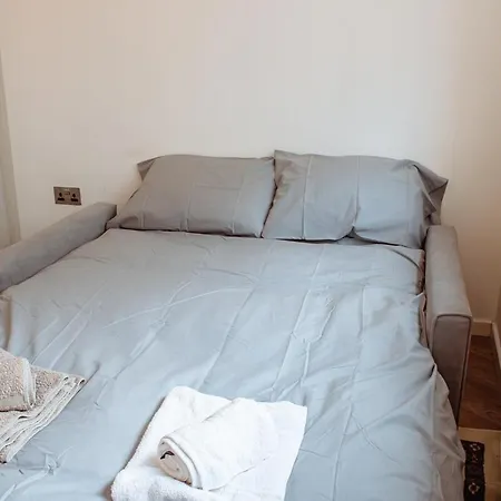 Apartment Modern 1-bedroom Flat In Centre *